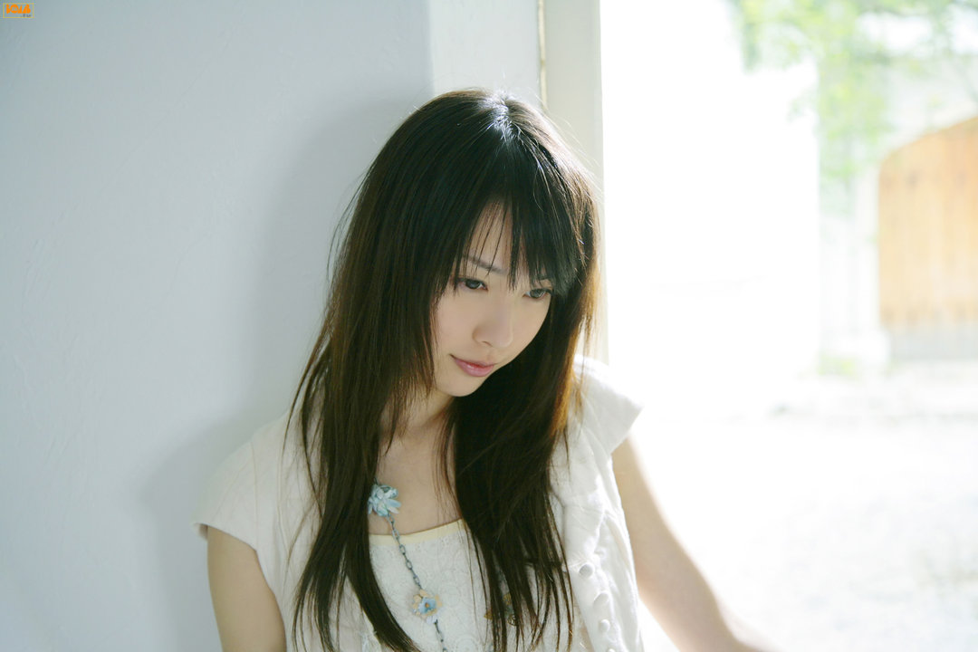 户田惠梨香 · BOMB 1