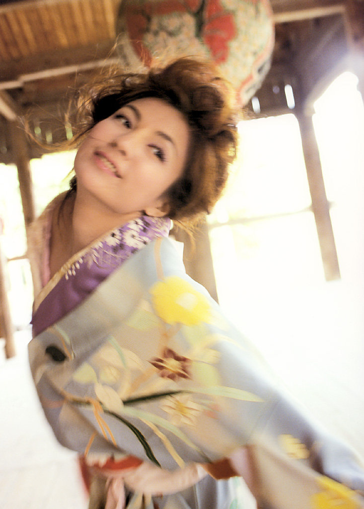 吉本多香美 · くちづけ 4