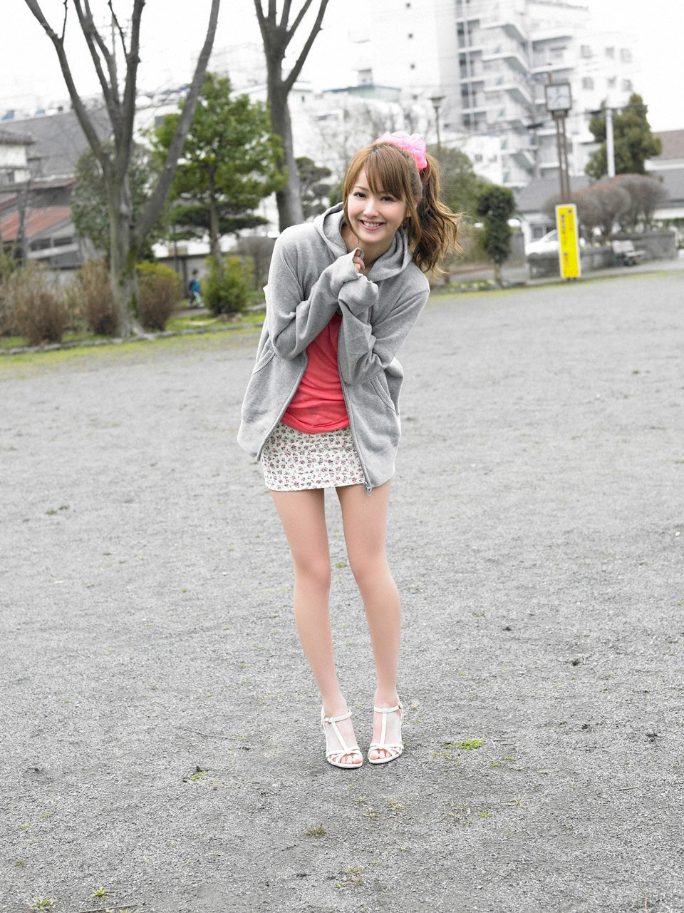 佐佐木希 · 公園。希と僕。二人の距離。いつもの休日。 6