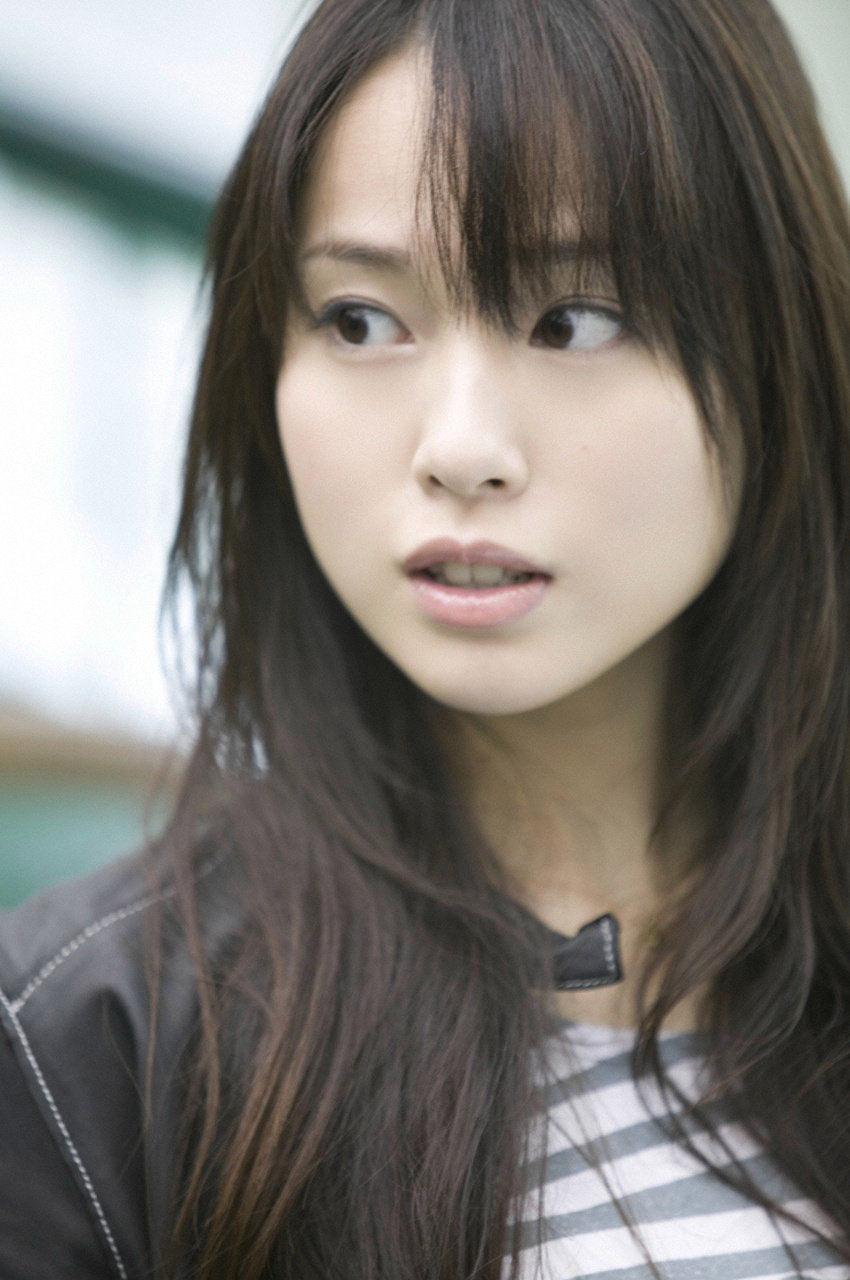 户田惠梨香 · 瞳