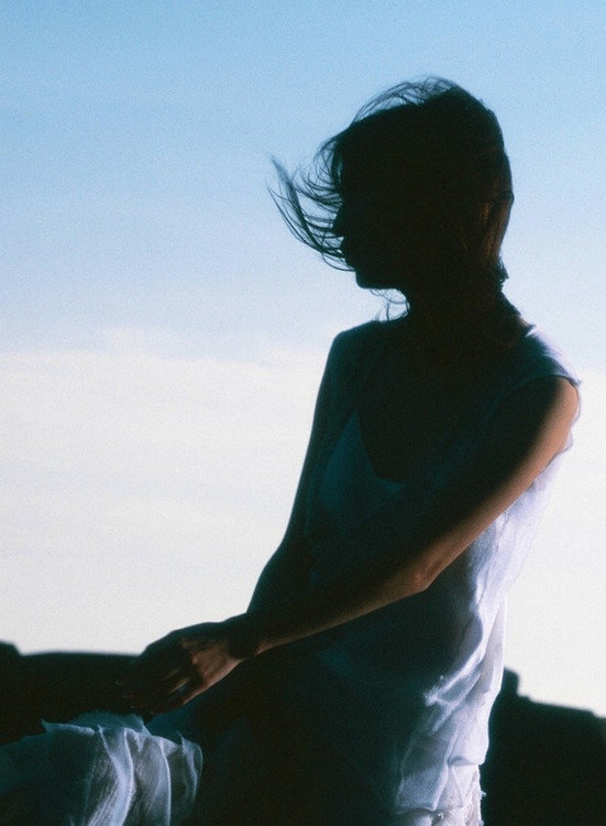 广末凉子 · また見ぬ世界への扉を押し開ける 2