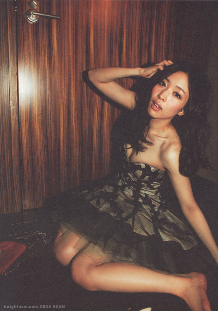 黑川芽以 · Peplum 7