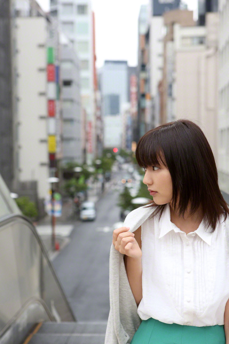 真野惠里菜 · Wanibooks No.131 2