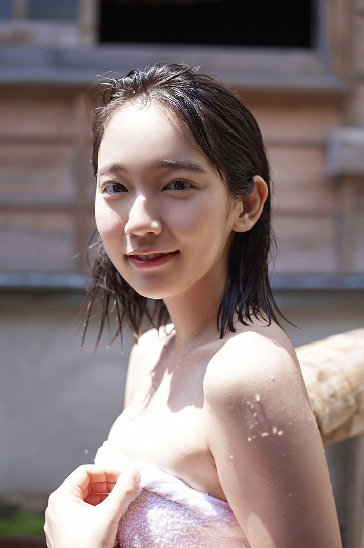 吉冈里帆 · WPB-ne No.183 2