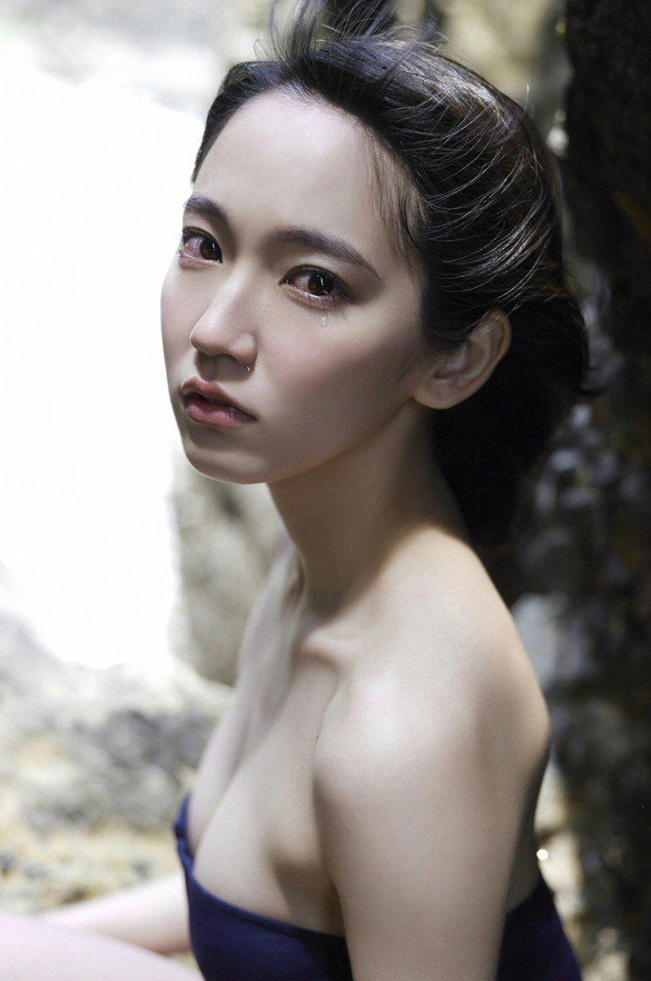 吉冈里帆 · WPB-ne No.183