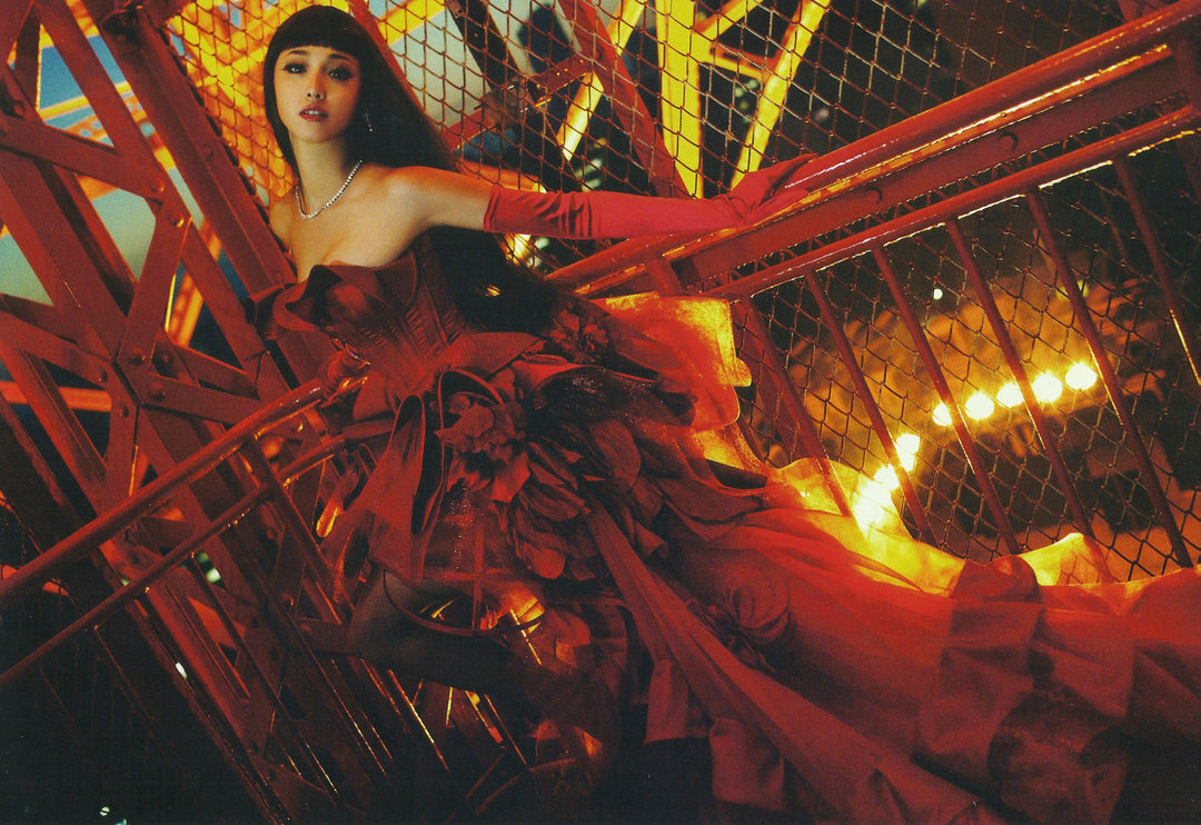 泽尻英龙华 · HELTER SKELTER 1