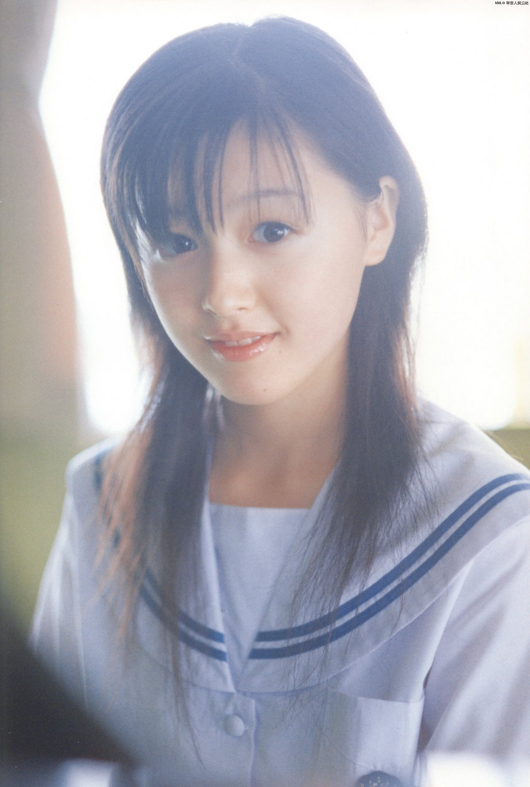 久住小春 · 1st写真集 4