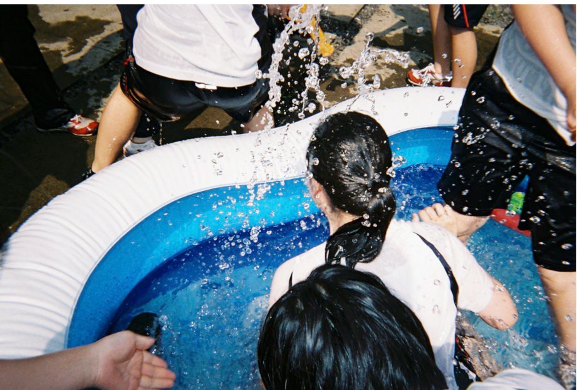Everything will flow 内页