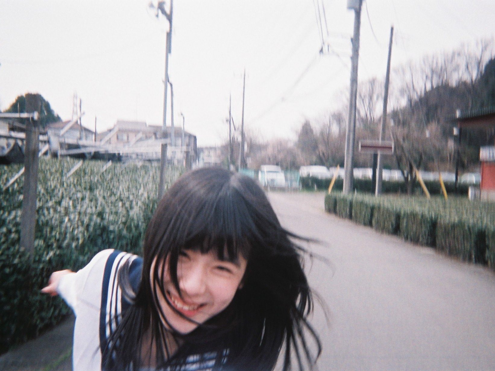 石田真澄首本作品集《Light years》：把「透明」拍成一种距离