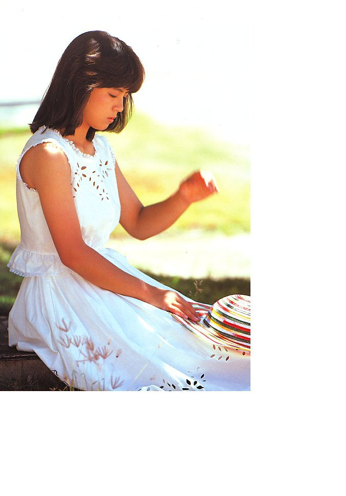 伊藤麻衣子 · Maiko Itou 1